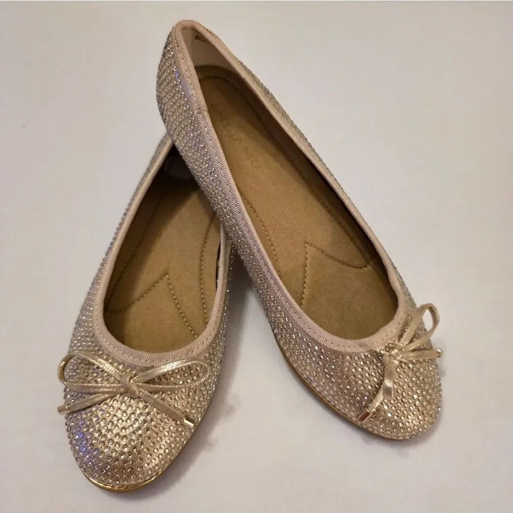 BRAND NEW ANDIAMO BALLET FLAT WITH BOW